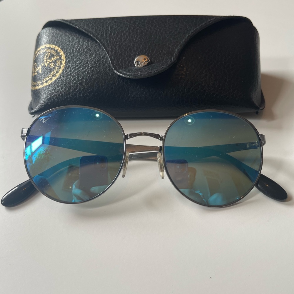 Ray-Ban RB3447 round blue mirror sunglasses